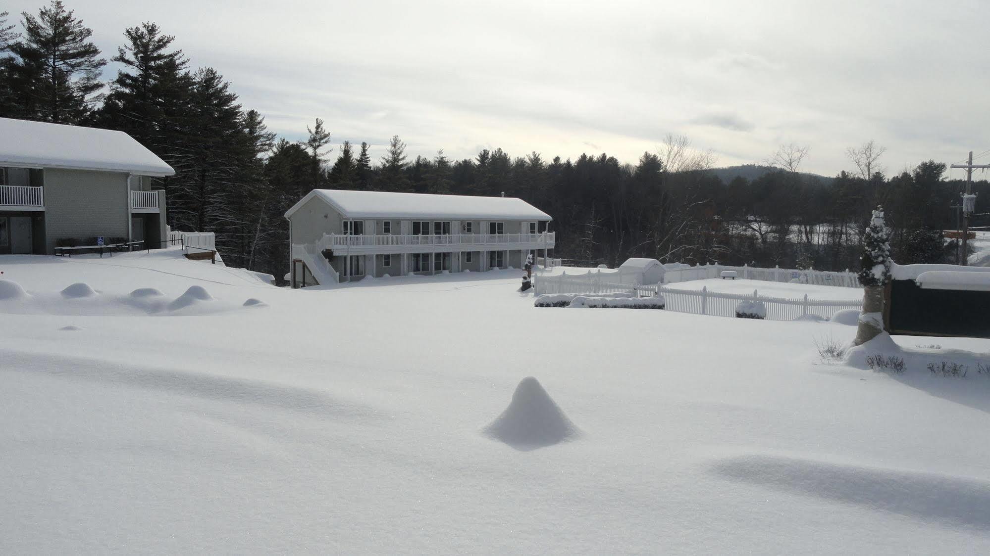 Studio Motel Of Lake George Buitenkant foto