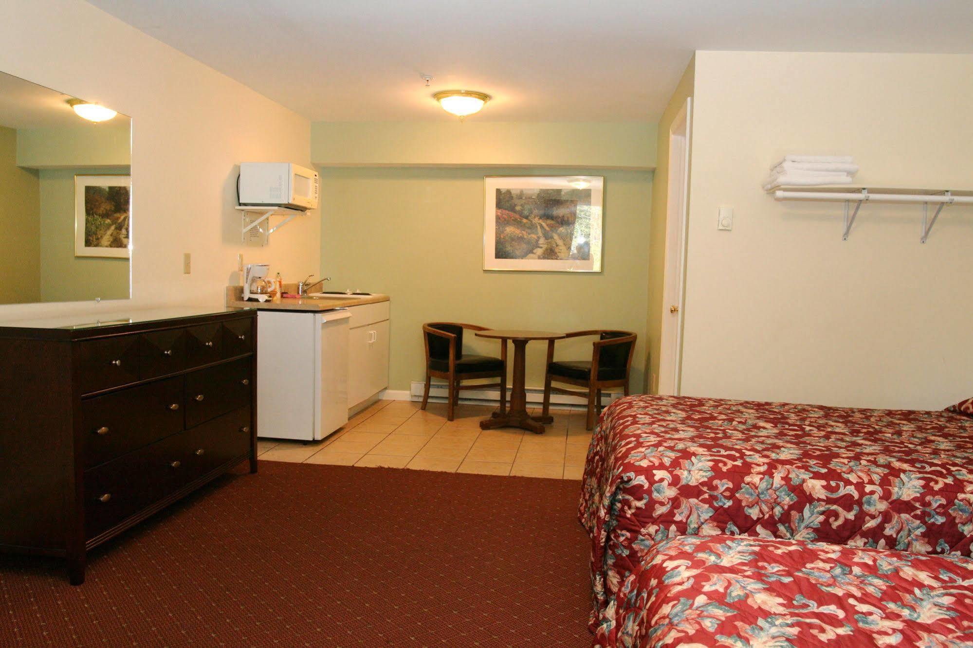 Studio Motel Of Lake George Buitenkant foto