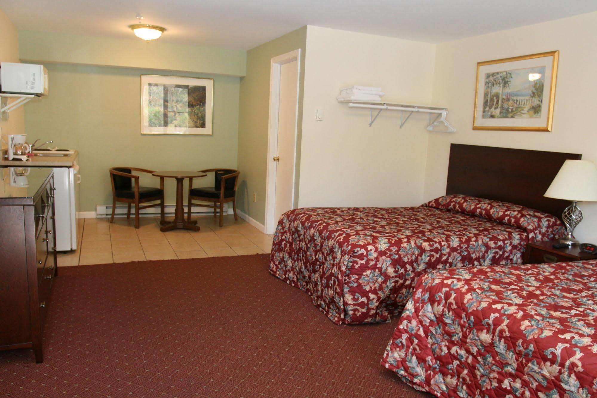 Studio Motel Of Lake George Buitenkant foto