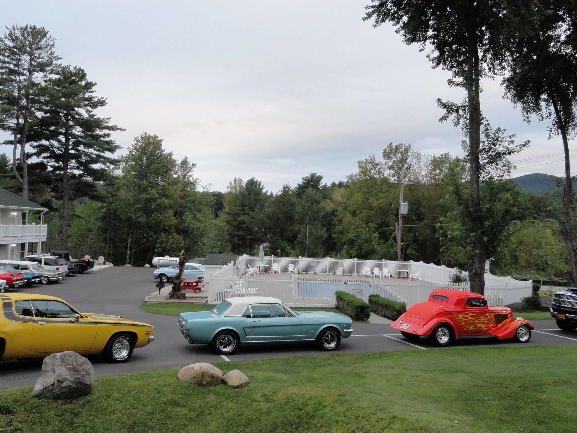 Studio Motel Of Lake George Buitenkant foto